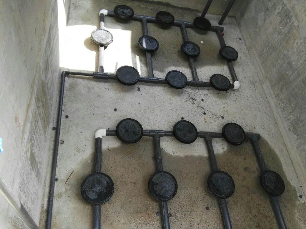 Instalación de difusores de burbuja fina